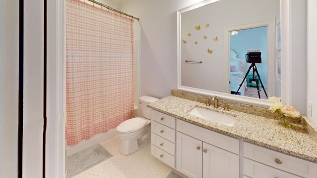 107 Gary Ct, Dothan, AL 36303