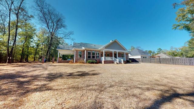 107 Gary Ct, Dothan, AL 36303