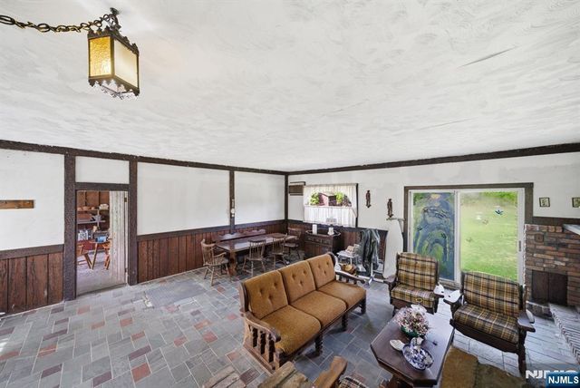 49 Heather Hills Drive, Jefferson Township, NJ 07438
