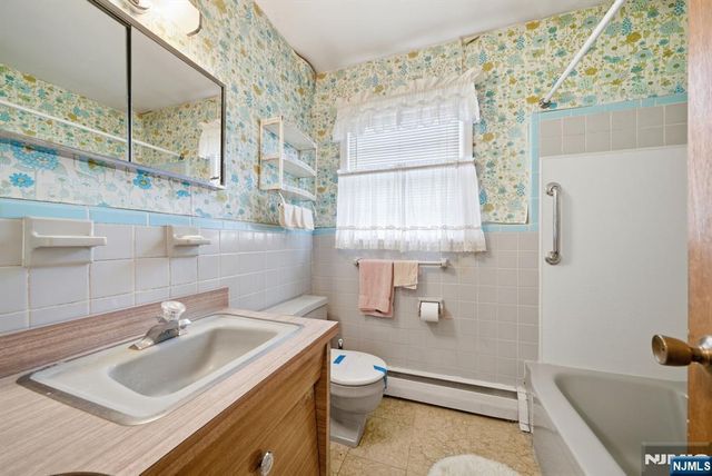 49 Heather Hills Drive, Jefferson Township, NJ 07438