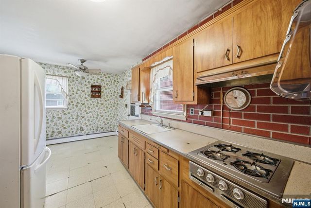 49 Heather Hills Drive, Jefferson Township, NJ 07438