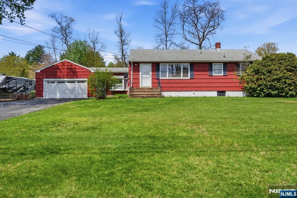 49 Heather Hills Drive, Jefferson Township, NJ 07438