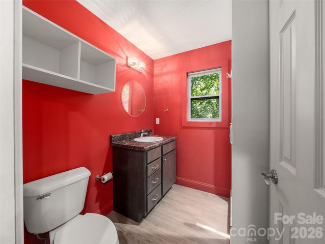 185 Duckworth Avenue, Brevard, NC 28712
