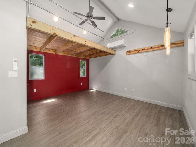 185 Duckworth Avenue, Brevard, NC 28712