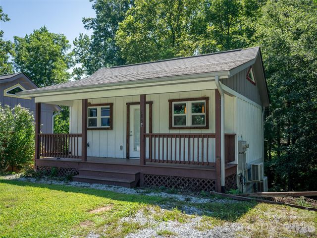 185 Duckworth Avenue, Brevard, NC 28712