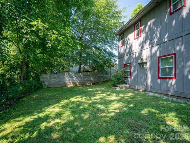 185 Duckworth Avenue, Brevard, NC 28712