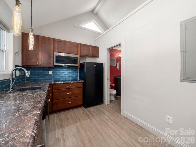 185 Duckworth Avenue, Brevard, NC 28712