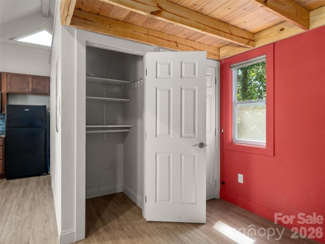 185 Duckworth Avenue, Brevard, NC 28712