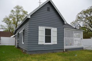 1243 E Thoman Street, Springfield, MO 65803