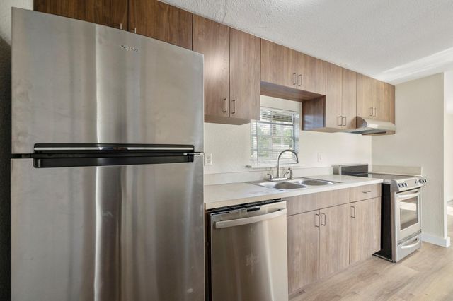 37111 Middle Trail, Magnolia, TX 77354