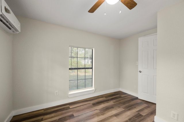 37111 Middle Trail, Magnolia, TX 77354