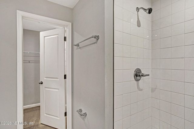 5958 CREEKSIDE CROSSING Drive, Jacksonville, FL 32210