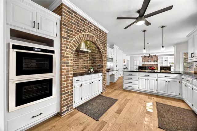 1211 Bridgewater Walk, Snellville, GA 30078