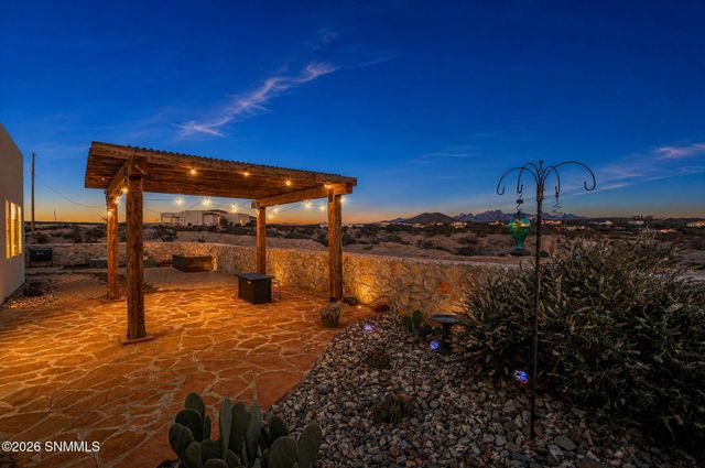 1963 Guamis Road, Las Cruces, NM 88012