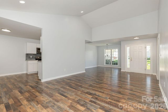 134 Stonehollow Road, Fletcher, NC 28732