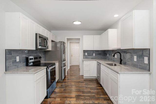 134 Stonehollow Road, Fletcher, NC 28732