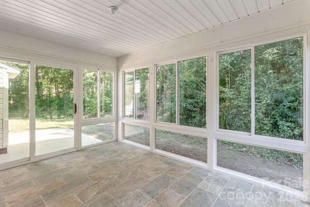 134 Stonehollow Road, Fletcher, NC 28732