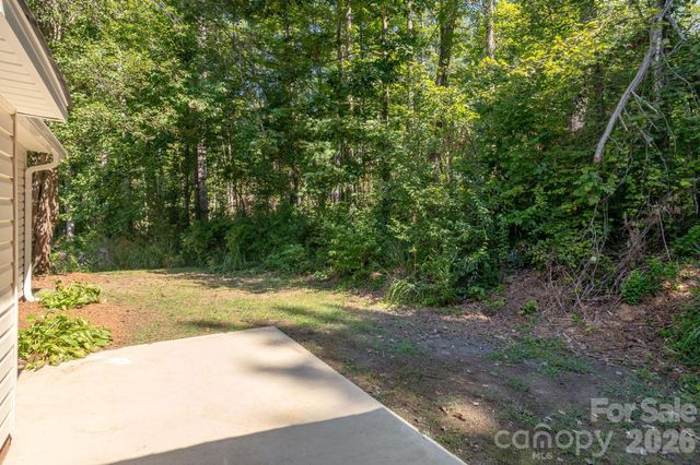 134 Stonehollow Road, Fletcher, NC 28732