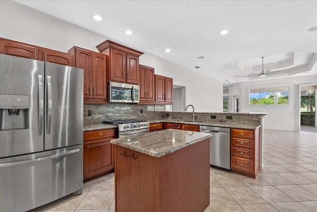 6210 CORMORANT COURT, Bradenton, FL 34203