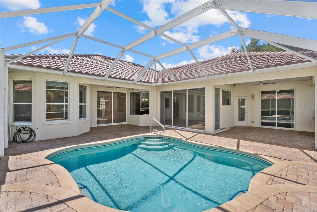 Image 11 of property listing at 6210 CORMORANT COURT, Bradenton, FL 34203