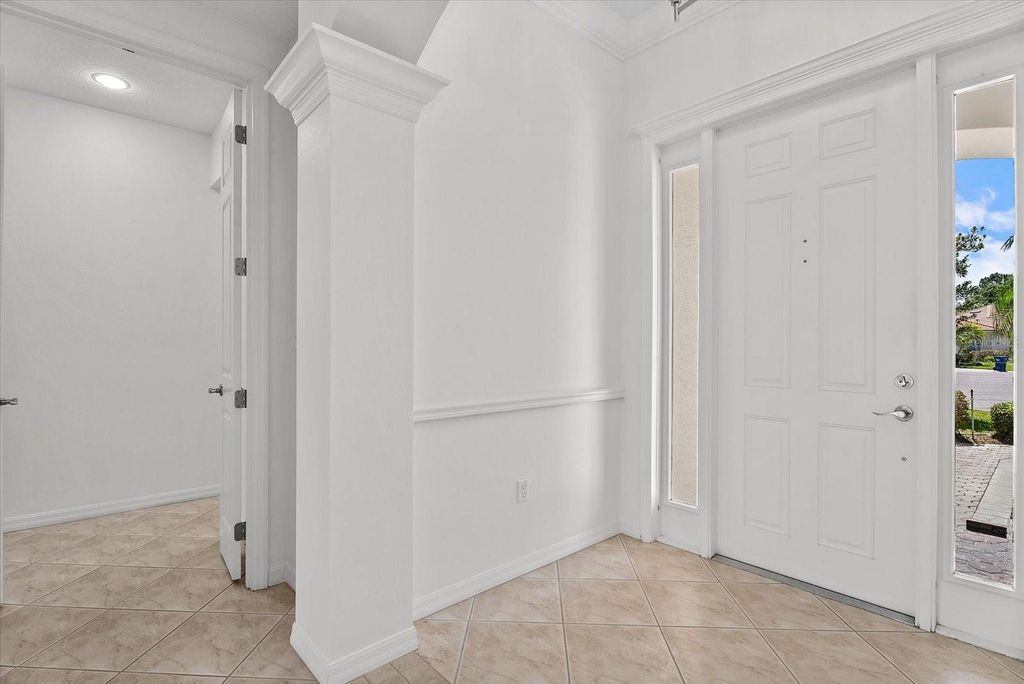 Image 21 of property listing at 6210 CORMORANT COURT, Bradenton, FL 34203