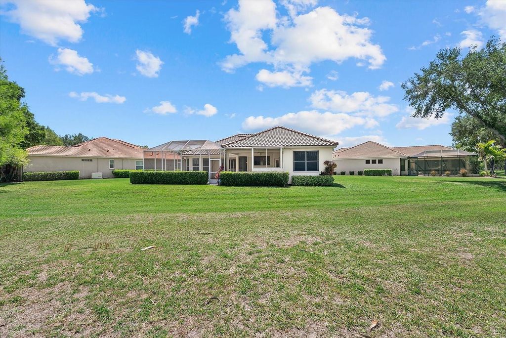 Image 24 of property listing at 6210 CORMORANT COURT, Bradenton, FL 34203