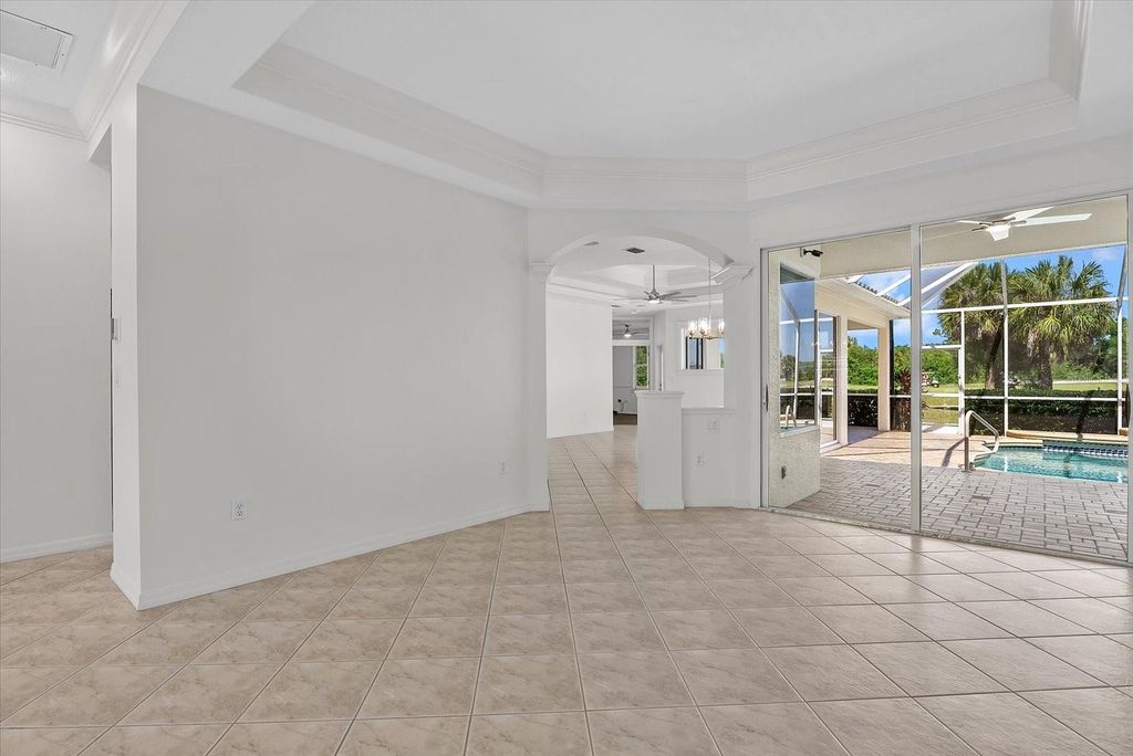 Image 10 of property listing at 6210 CORMORANT COURT, Bradenton, FL 34203