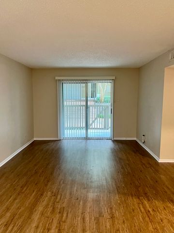 4859 Cedar Springs Road 154, Dallas, TX 75219