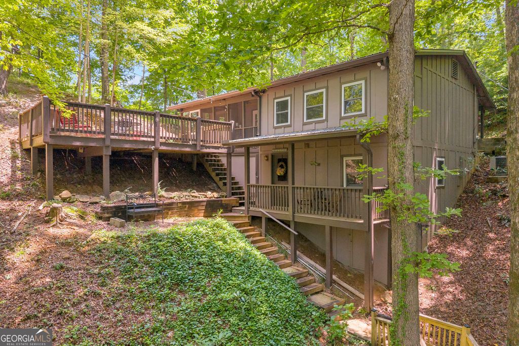 185 Pope Dickson Lane, Clarkesville, GA 30523