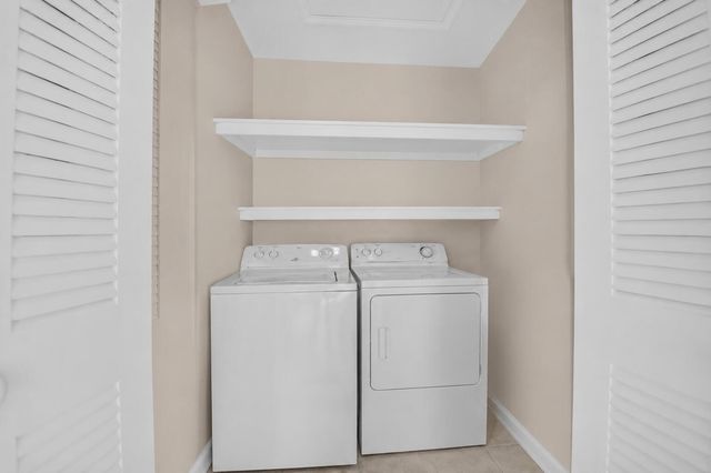 323 Capri G 323, Delray Beach, FL 33484