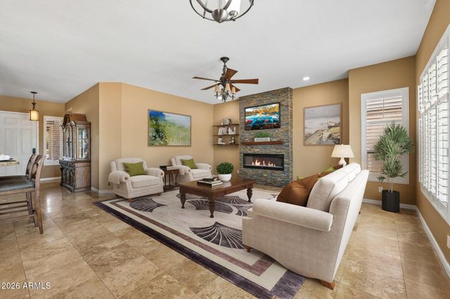 4511 E SWILLING Road, Phoenix, AZ 85050