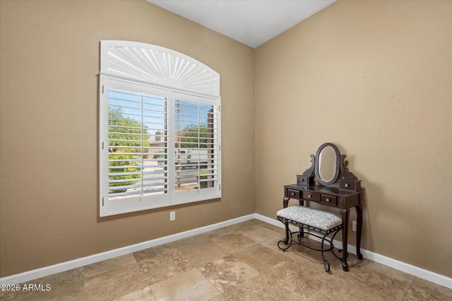 4511 E SWILLING Road, Phoenix, AZ 85050