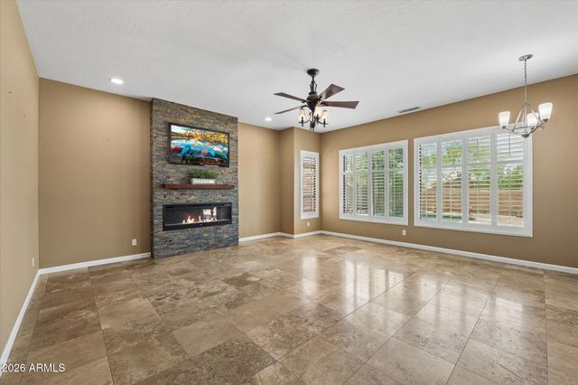 4511 E SWILLING Road, Phoenix, AZ 85050