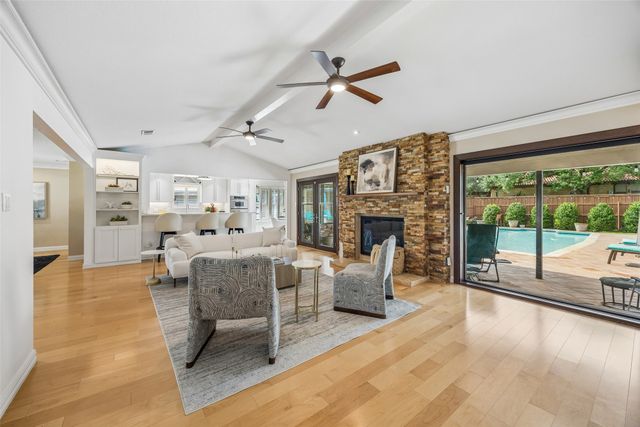 101 E Northgate Drive, Irving, TX 75062