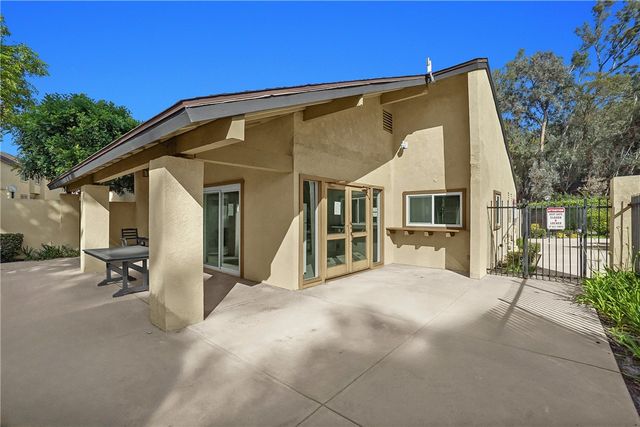 20897 Serrano Creek, Lake Forest, CA 92630