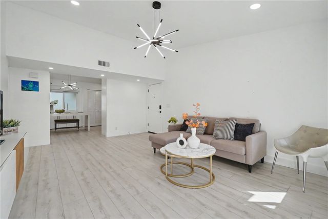 20897 Serrano Creek, Lake Forest, CA 92630