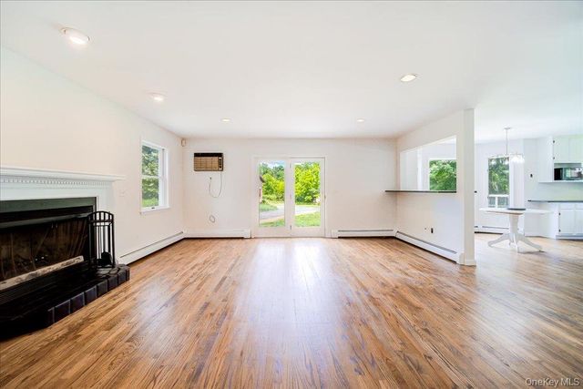 1524 State Route 17A, Warwick, NY 10990