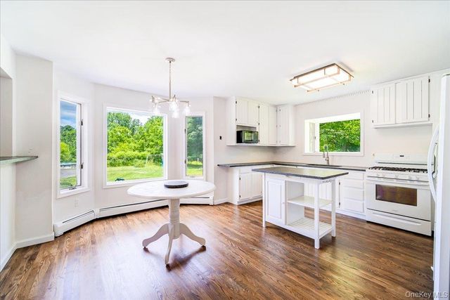 1524 State Route 17A, Warwick, NY 10990