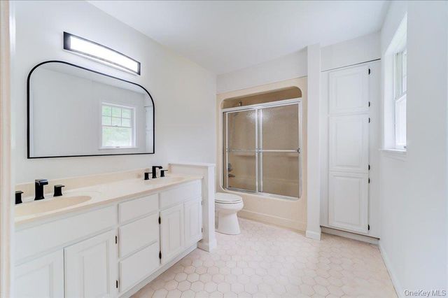 1524 State Route 17A, Warwick, NY 10990