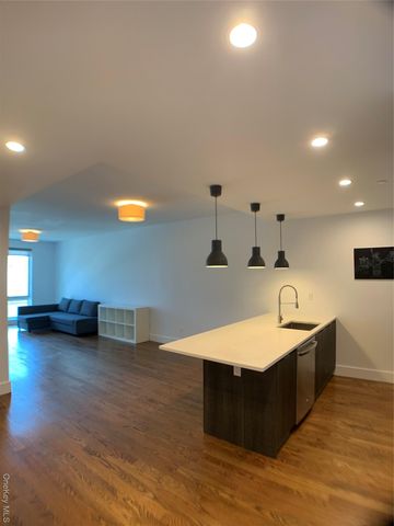 109-19 72nd Road 4C, Forest Hills, NY 11375