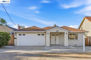4519 EDWARDS LN, Castro Valley, CA 94546