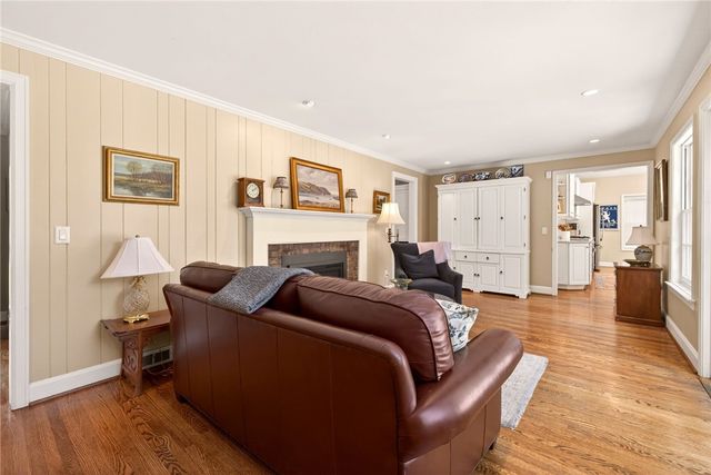 220 Overbrook Road, Pittsford, NY 14618
