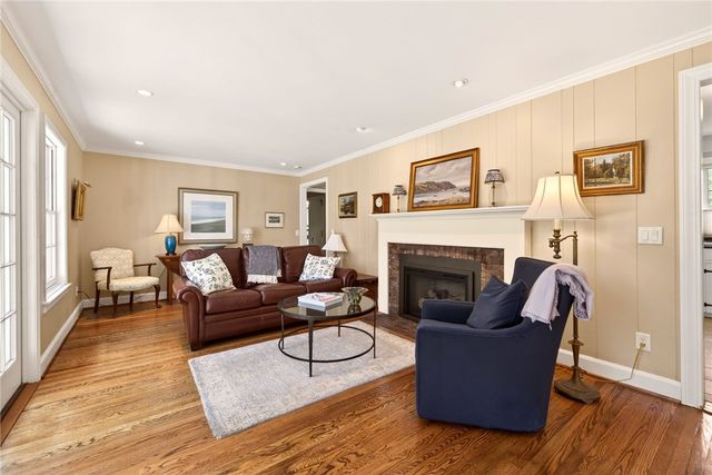 220 Overbrook Road, Pittsford, NY 14618