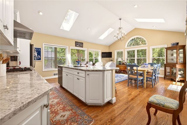 220 Overbrook Road, Pittsford, NY 14618