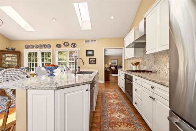 220 Overbrook Road, Pittsford, NY 14618