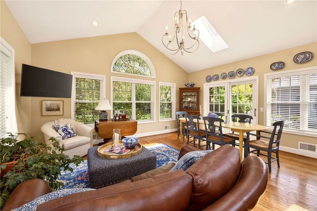 220 Overbrook Road, Pittsford, NY 14618