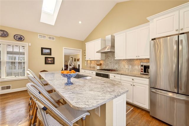 220 Overbrook Road, Pittsford, NY 14618
