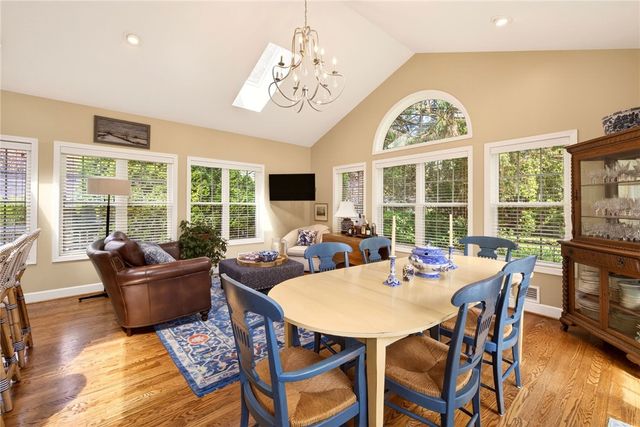 220 Overbrook Road, Pittsford, NY 14618
