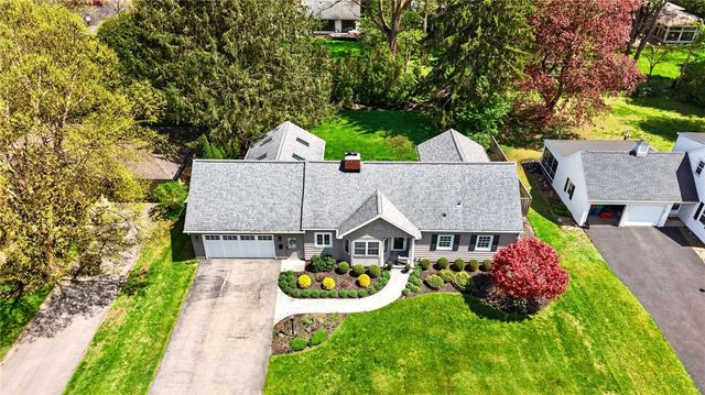 220 Overbrook Road, Pittsford, NY 14618