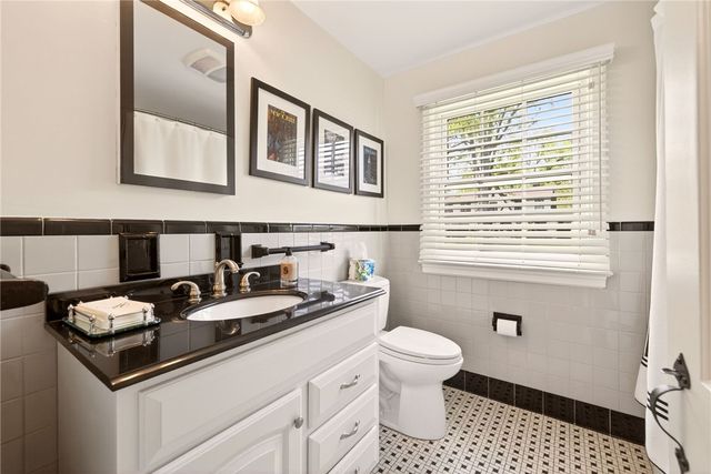 220 Overbrook Road, Pittsford, NY 14618